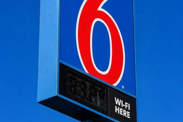 Photo 1 - Motel 6 Yreka, CA