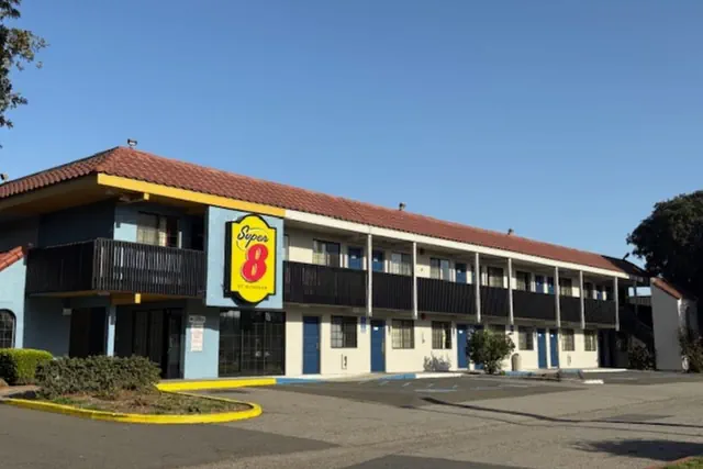 Photo 1 - Super 8 by Wyndham Petaluma