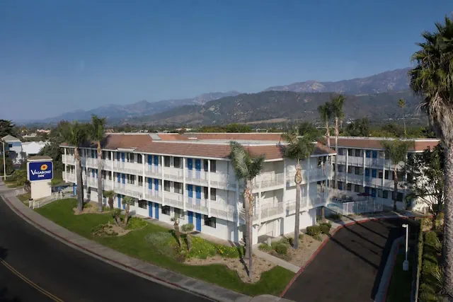 Photo 1 - Vagabond Inn Santa Barbara - Carpinteria North