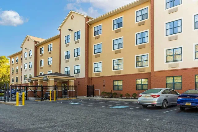 Photo 1 - Extended Stay America Suites Philadelphia Airport Tinicum Bl