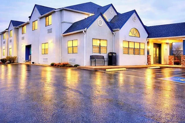 Photo 1 - Microtel Inn by Wyndham Murfreesboro