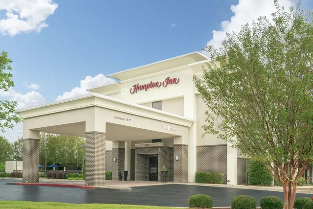 Photo 1 - Hampton Inn Madison Huntsville Airport