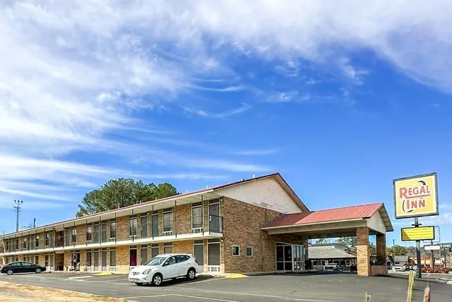 Photo 1 - Regal Inn Guntersville Hwy 431