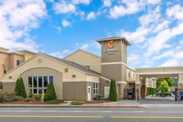 Photo 1 - Comfort Inn Arcata - Humboldt Area