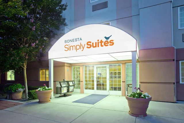 Photo 1 - Sonesta Simply Suites Garden Grove Anaheim