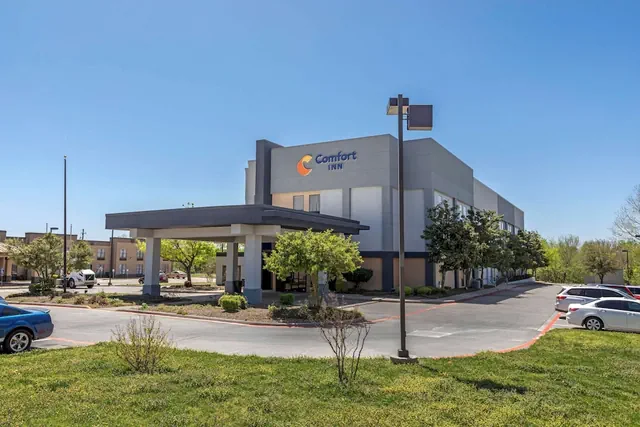 Photo 1 - Comfort Inn Sherman - Denison Area