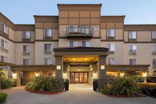 Photo 1 - Larkspur Landing Extended Stay Suites South San Francisco