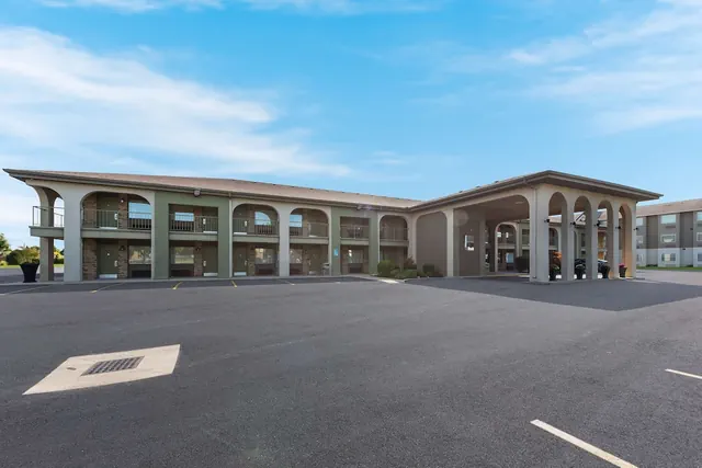 Photo 1 - Best Western Executive Inn