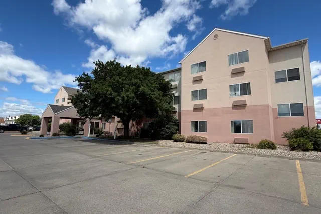 Photo 1 - SureStay by Best Western Bismarck