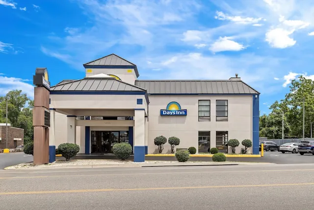 Photo 1 - Days Inn by Wyndham Salem