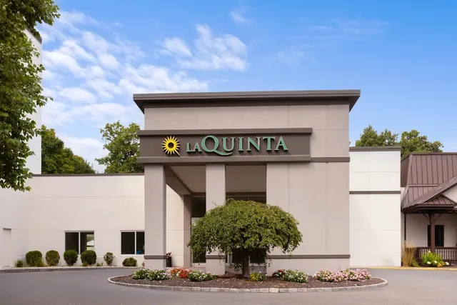 Photo 1 - La Quinta Inn & Suites by Wyndham Danbury