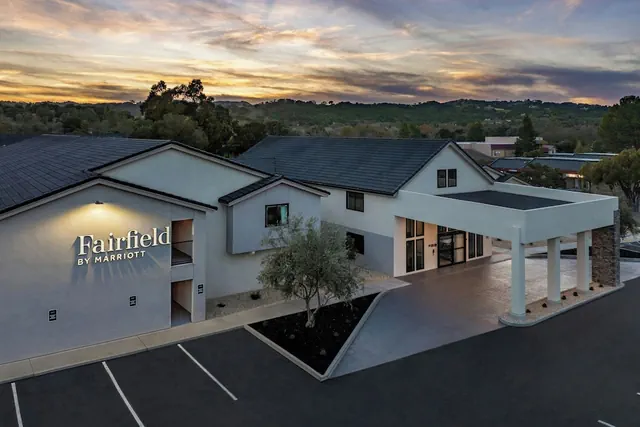 Photo 1 - Fairfield by Marriott Inn & Suites Atascadero Paso Robles