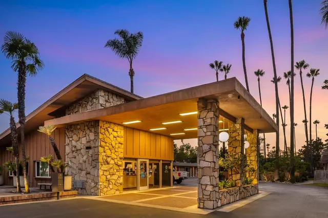 Photo 1 - Best Western Pine Tree Motel