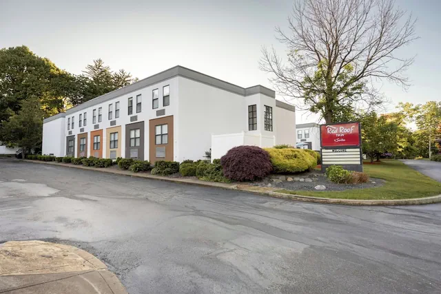 Photo 1 - Red Roof Inn & Suites Middleborough