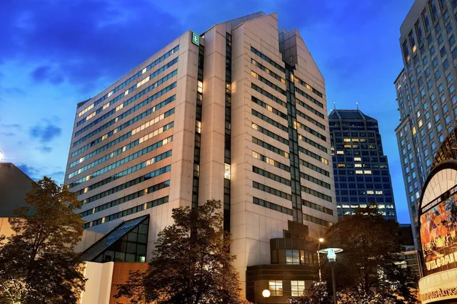 Photo 1 - Embassy Suites by Hilton Indianapolis Downtown