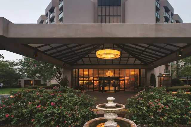 Photo 1 - Embassy Suites Hotel Birmingham