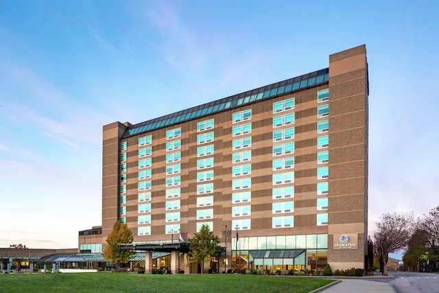 Photo 1 - DoubleTree by Hilton Manchester Downtown