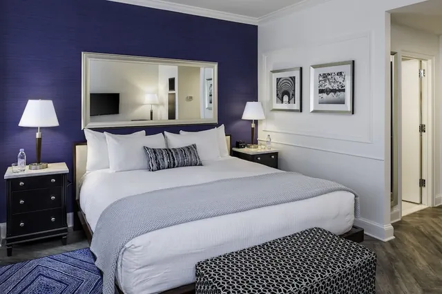 Photo 1 - Phoenix Park Hotel