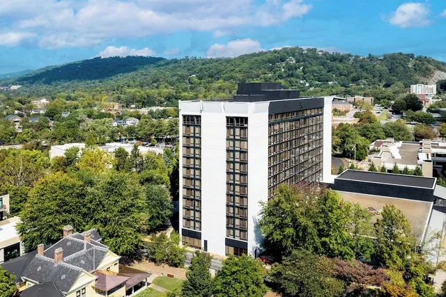 Photo 1 - Renaissance Asheville Downtown Hotel
