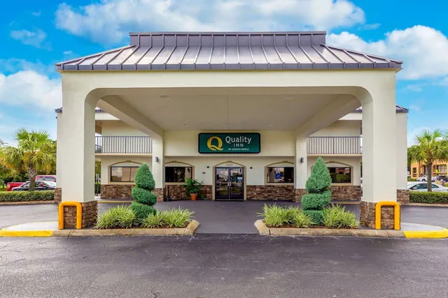 Photo 1 - Quality Inn Mobile West Tillmans Corner