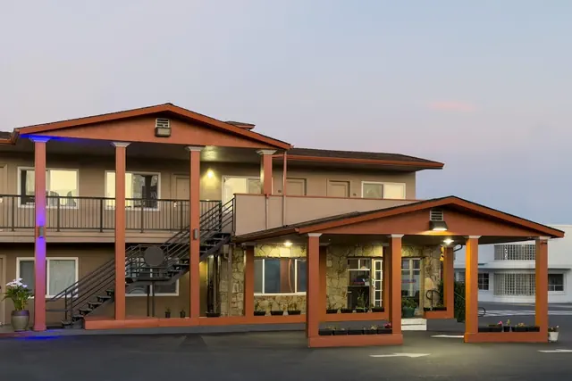Photo 1 - Travelodge by Wyndham Eureka