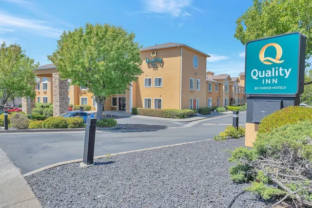 Photo 1 - Quality Inn near Six Flags Discovery Kingdom - Napa Valley