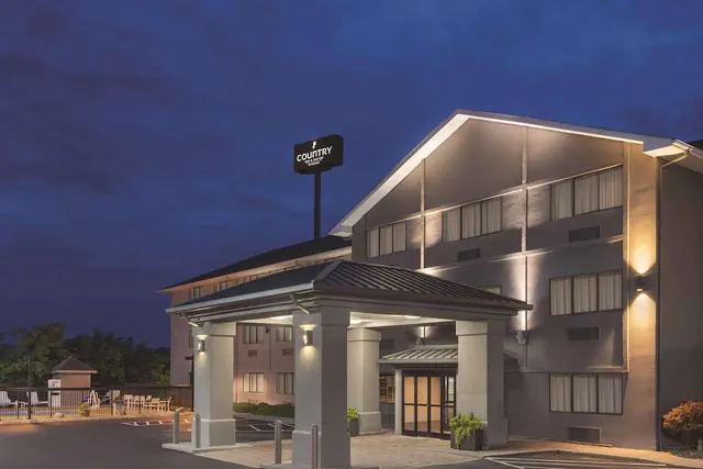 Photo 1 - Country Inn & Suites by Radisson, Abingdon, VA