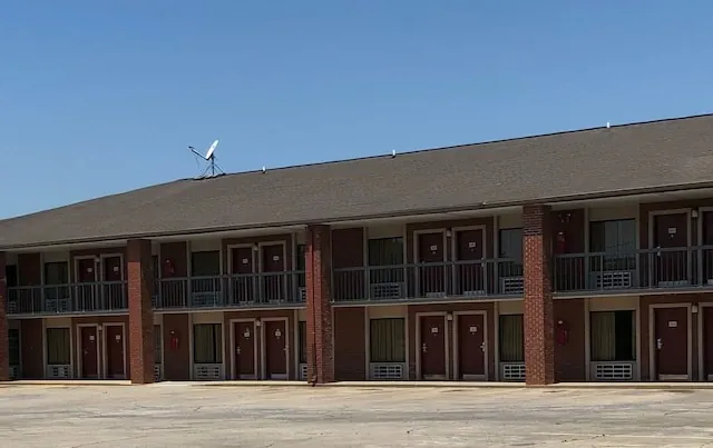Photo 1 - Days Inn by Wyndham Childersburg/Sylacauga
