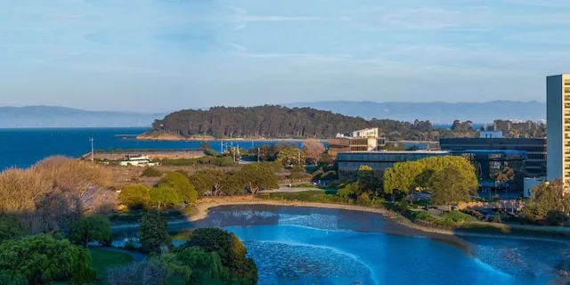 Photo 1 - Hilton San Francisco Airport Bayfront