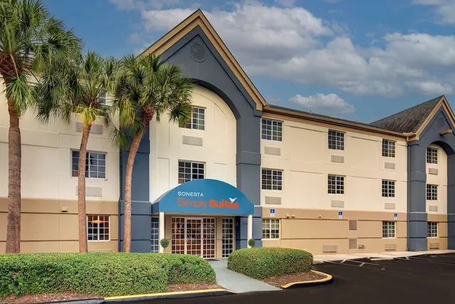 Photo 1 - Sonesta Simply Suites Miami Airport Doral