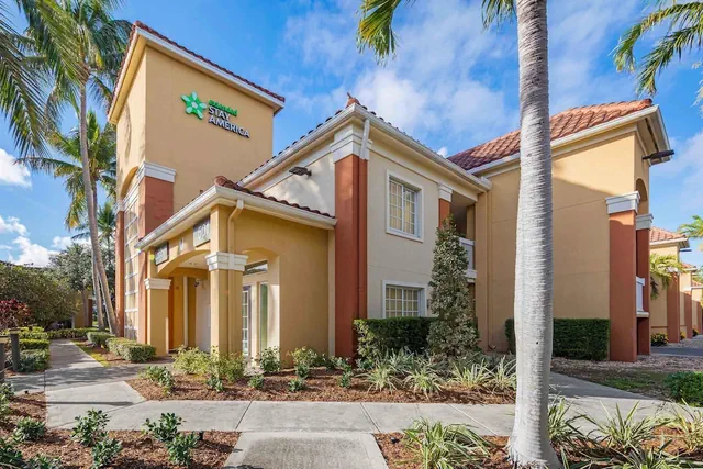 Photo 1 - Extended Stay America Suites Boca Raton Commerce