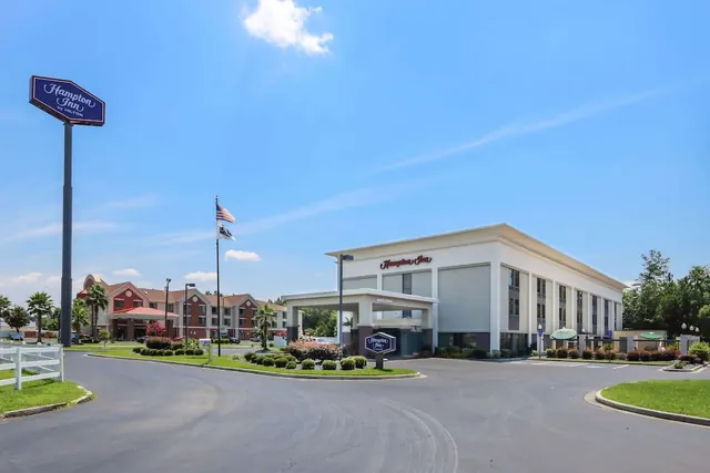 Photo 1 - Hampton Inn Savannah-I-95/Richmond Hill