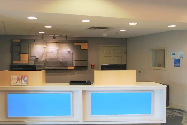 Photo 1 - Holiday Inn Express Hotel & Suites Indianapolis North Carmel by IHG