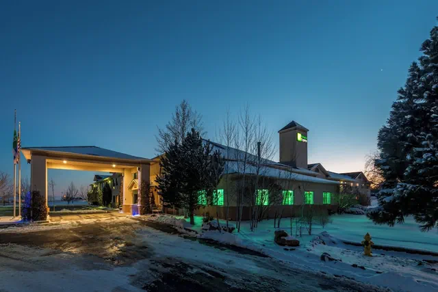 Photo 1 - Holiday Inn Express Hotel & Suites Raton by IHG