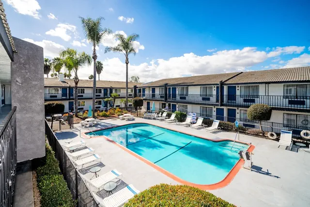 Photo 1 - The Buena Park Hotel & Suites