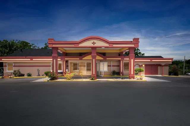 Photo 1 - Americas Best Value Inn & Suites Williamstown