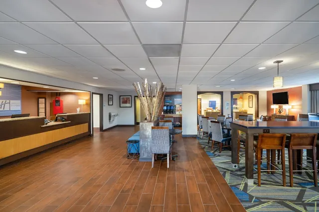 Photo 1 - Holiday Inn Express Forsyth by IHG