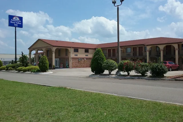 Photo 1 - Americas Best Value Inn Blue Ridge
