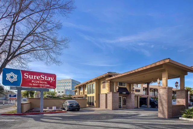 Photo 1 - SureStay Plus Hotel by Best Western Mountain View