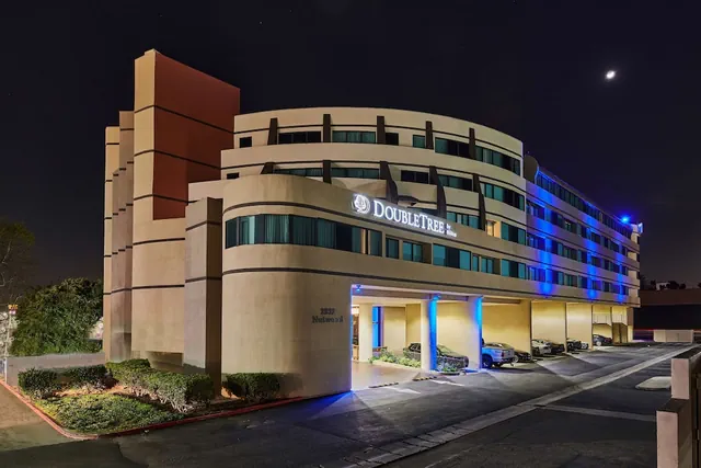 Photo 1 - DoubleTree by Hilton Fullerton