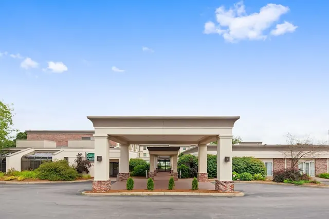 Photo 1 - Best Western Plus Waterville Grand Hotel