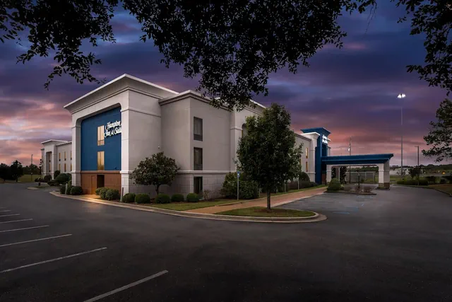 Photo 1 - Hampton Inn & Suites Tifton