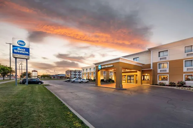 Photo 1 - Best Western Rochester Marketplace Inn