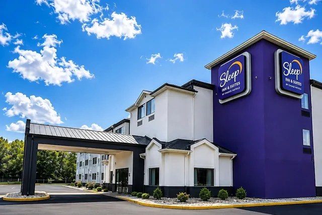 Photo 1 - Sleep Inn & Suites Peoria North