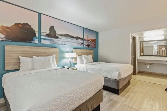 Photo 1 - Days Inn by Wyndham Yosemite Area
