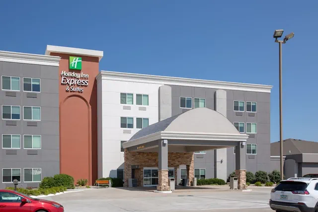 Photo 1 - Holiday Inn Express Hotel & Suites Columbus by IHG