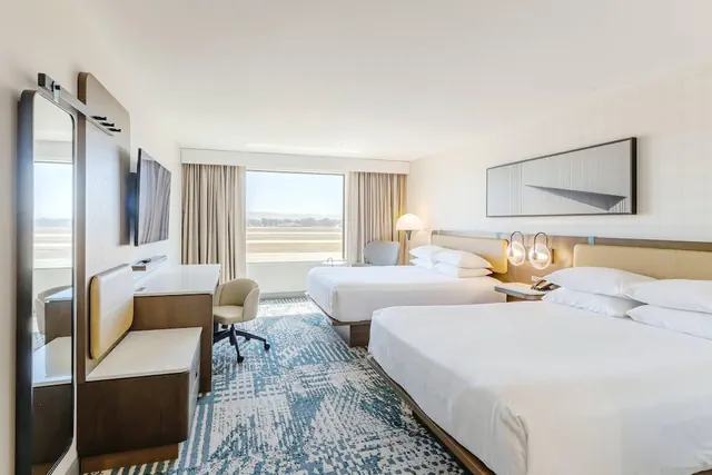 Photo 1 - Radisson Hotel Santa Maria