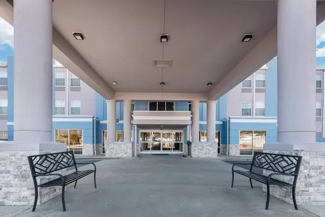 Photo 1 - Comfort Inn Birmingham - Irondale
