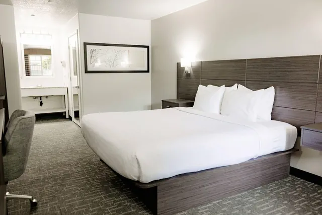 Photo 1 - Quality Inn & Suites Lathrop - South Stockton