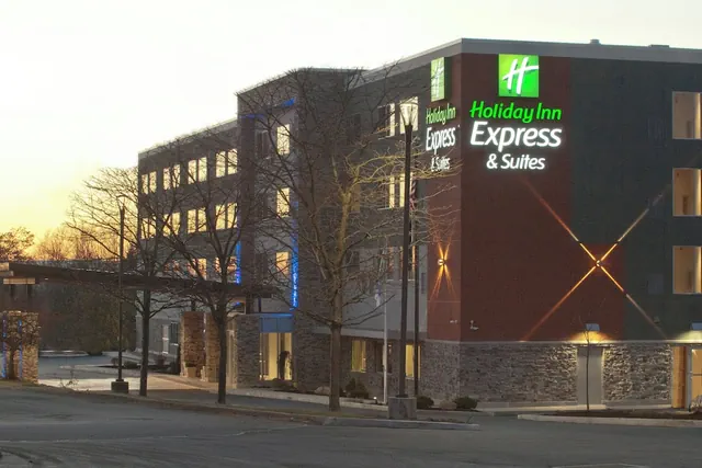 Photo 1 - Holiday Inn Express & Suites Johnstown by IHG